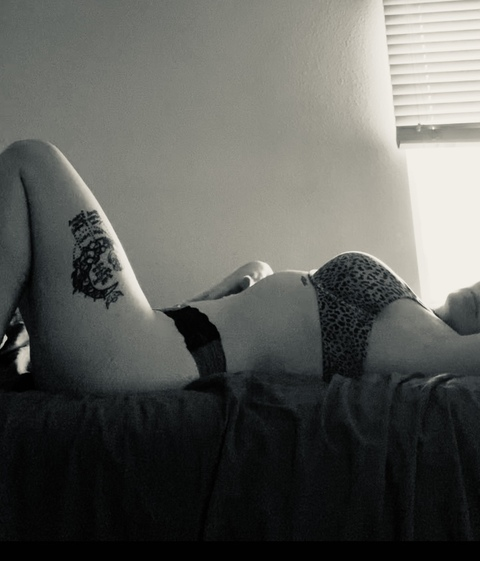 View puddin4201 (Lyla) OnlyFans 4 Photos and 0 Videos leaked 

 picture 2