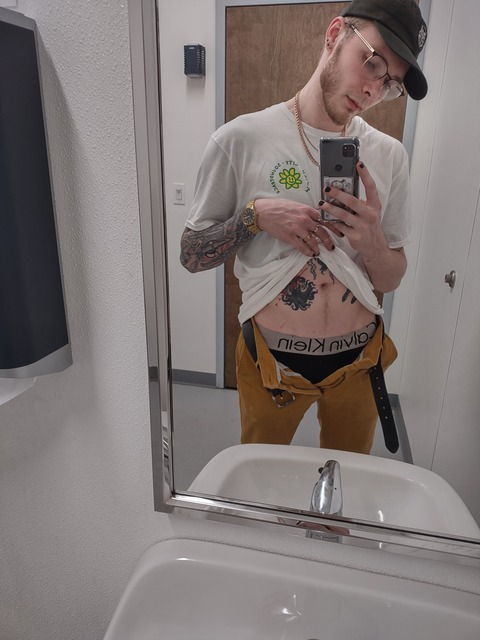 punkrope OnlyFans Leak (7 Photos and 0 Videos) 

 picture 2