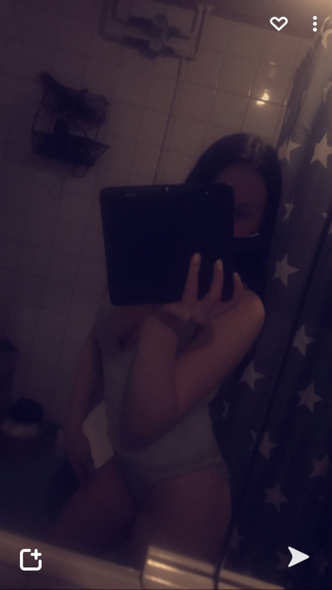 View tuhmeliini69 (pupujussi6969) OnlyFans 16 Photos and 8 Videos leaked 

 picture 2