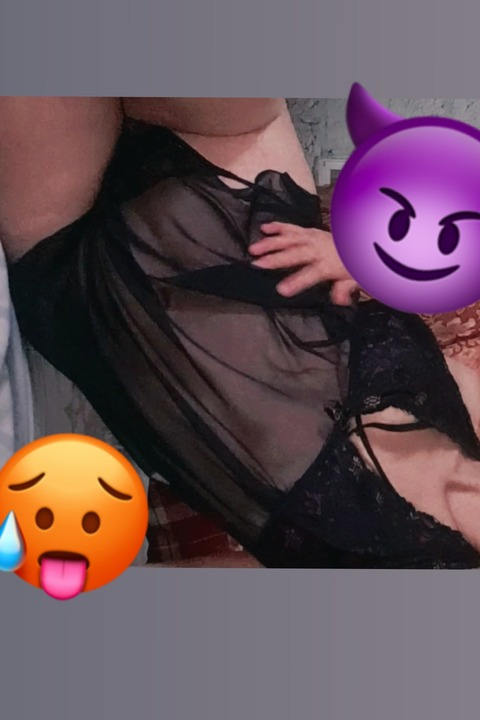 @putiesposa leaked Onlyfans content for free 

 picture 2