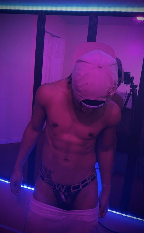pyros_flame OnlyFans Leaked (13 Photos and 15 Videos) 

 picture 2