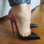 Onlyfans leaks queen_b_heels 

 picture 1