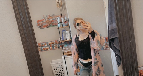 Onlyfans free queen_kandy 

 picture 2