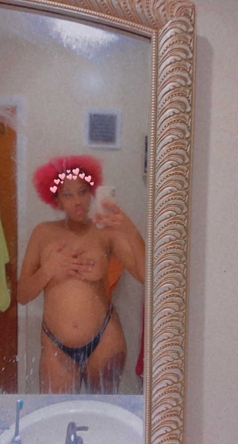 Onlyfans free queen_skyee02 

 picture 2