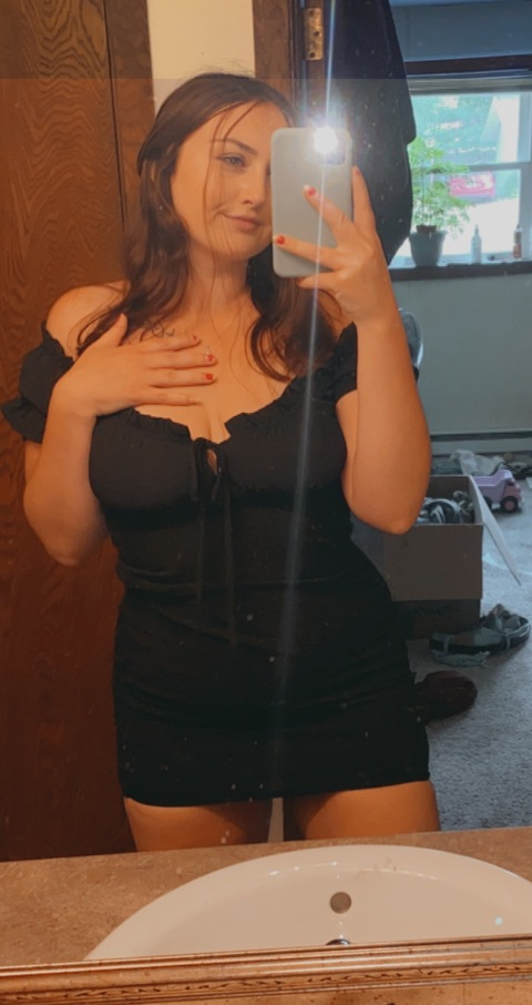 Onlyfans leak queenb4444 

 picture 2