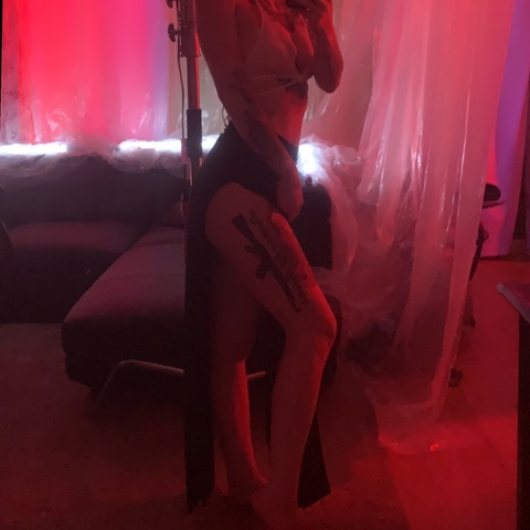 View Qxeen K (queenbby17) OnlyFans 205 Photos and 43 Videos leaked 

 picture 2