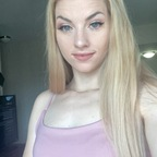 View queenbee2020 (Queen 🐝) OnlyFans 11 Photos and 9 Videos leaks 

 picture 1
