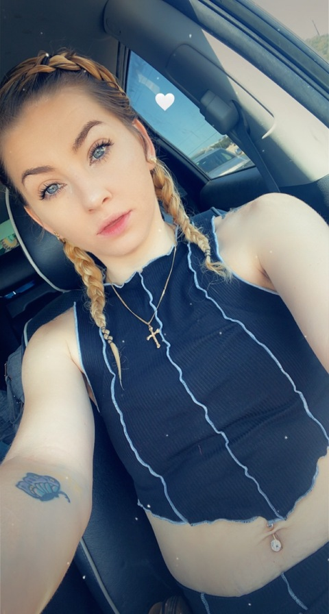 View queenbee2020 (Queen 🐝) OnlyFans 11 Photos and 9 Videos leaks 

 picture 2