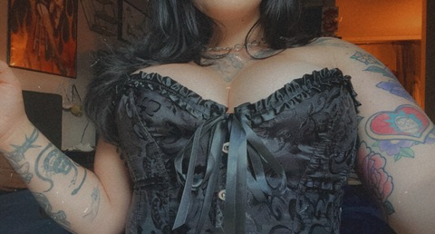Free access to @queenbeecass Leak OnlyFans 

 picture 2