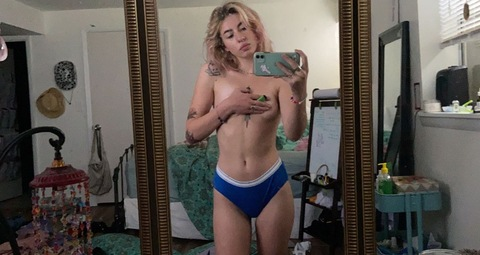 Download queenbella1207 OnlyFans content free 

 picture 2