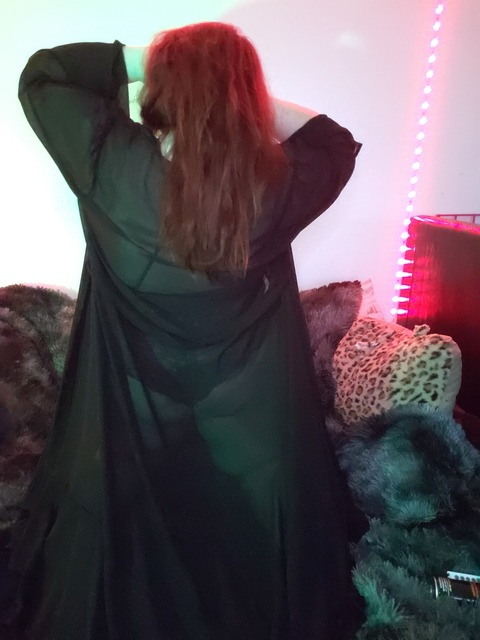 queenbratty OnlyFans Leaks 

 picture 2