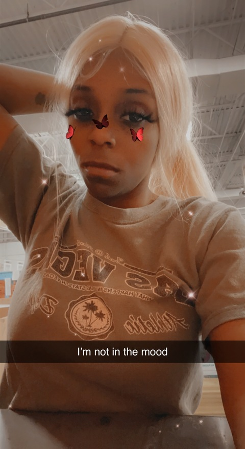 queenbyday_sexualatnight OnlyFans Leaked (1 Photos and 1 Videos) 

 picture 2