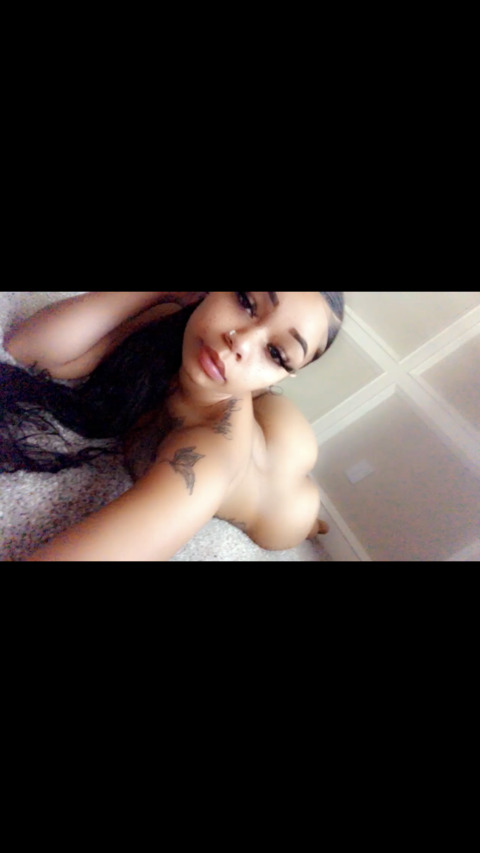 Download queeneleigha OnlyFans content for free 

 picture 2