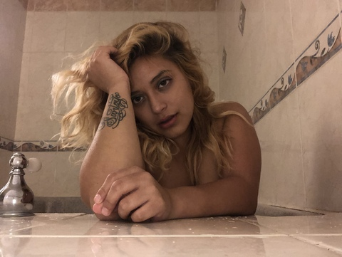 View Elena (queenelenaa) OnlyFans 3 Photos and 0 Videos gallery 

 picture 2