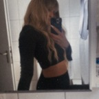 Onlyfans leak queenheellara 

 picture 1