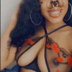 View queenielovee OnlyFans content for free 

 picture 1