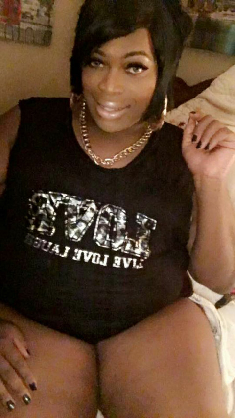 queenjelz OnlyFans Leak 

 picture 2