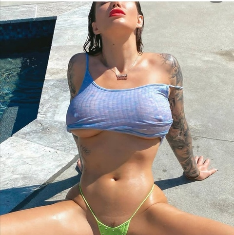 queenlucy OnlyFans Leak (0 Photos and 0 Videos) 

 picture 2