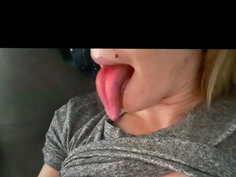 View queenoftongue OnlyFans content for free 

 picture 2