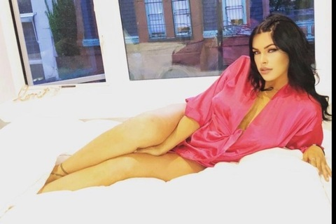 Onlyfans free content queenseyf 

 picture 2