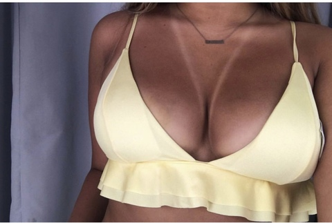 View queentaylorr (queentaytayy) OnlyFans 0 Photos and 2 Videos for free 

 picture 2