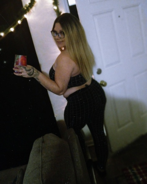 Download rachbabii20 OnlyFans videos and photos free 

 picture 2