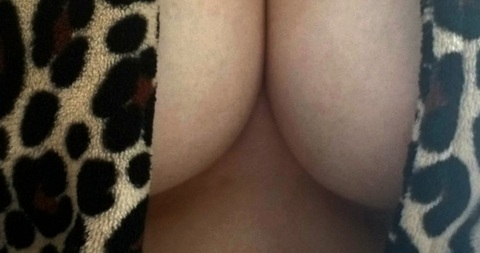 raelynn420 OnlyFans Leaked (10 Photos and 6 Videos) 

 picture 2