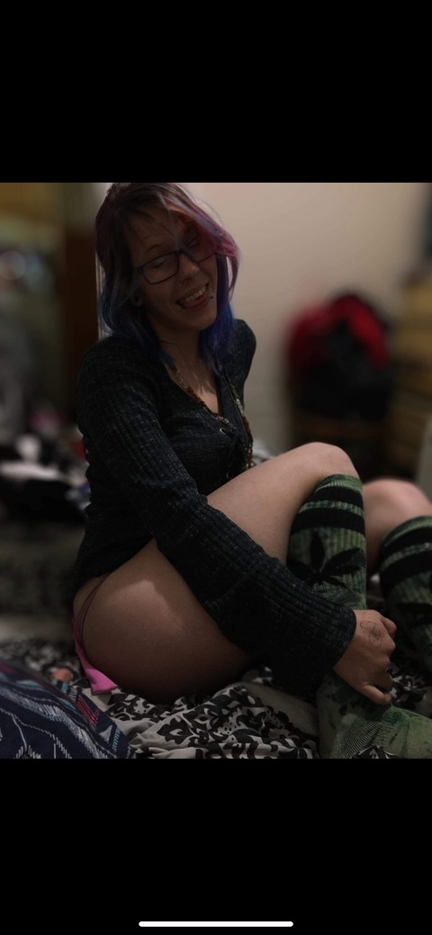 rainbowbrite2517 OnlyFans Leak 

 picture 2