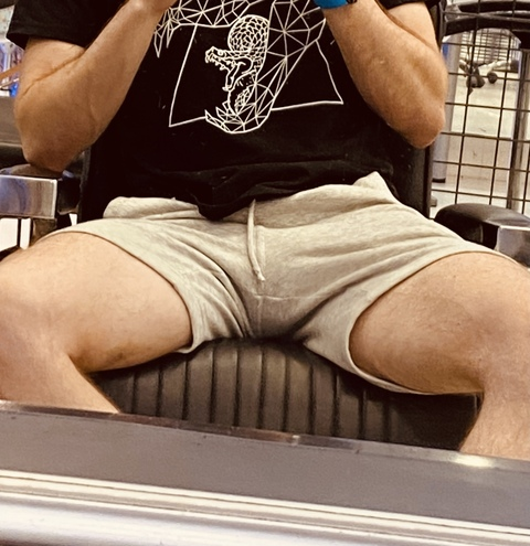 rajah_zc (Rajah_ZC) OnlyFans content 

 picture 2