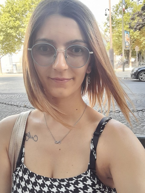View raluca199 OnlyFans content for free 

 picture 2