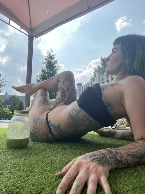 Onlyfans leak rarepeach 

 picture 2