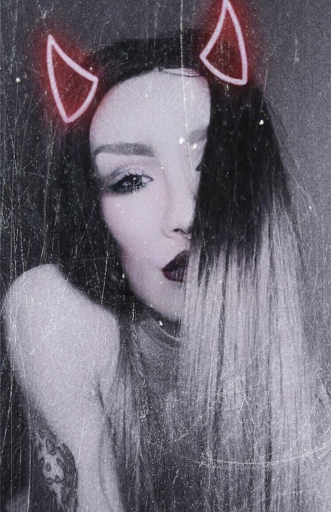 View ravenblackxxx OnlyFans content for free 

 picture 2