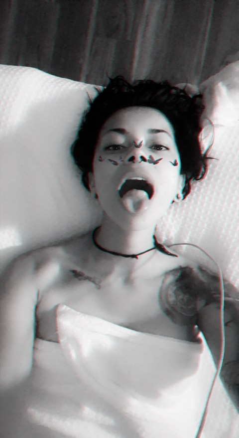 @ravennareignxx leaked Onlyfans content free 

 picture 2