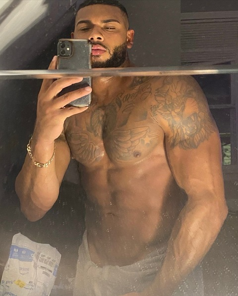 @rayy_fitness leaks Onlyfans content for free 

 picture 2