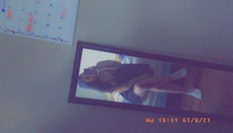 realalexisof OnlyFans Leaks (19 Photos and 70 Videos) 

 picture 2