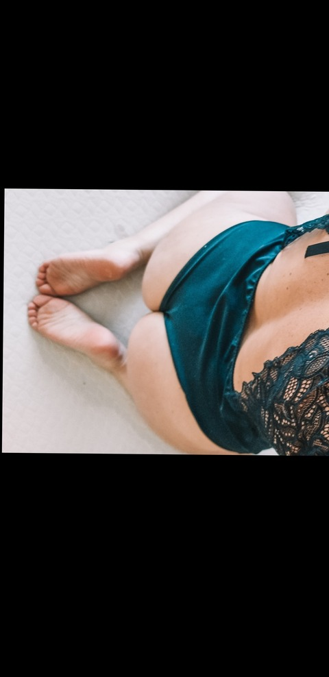 reallywendy OnlyFans Leak (75 Photos and 3 Videos) 

 picture 2