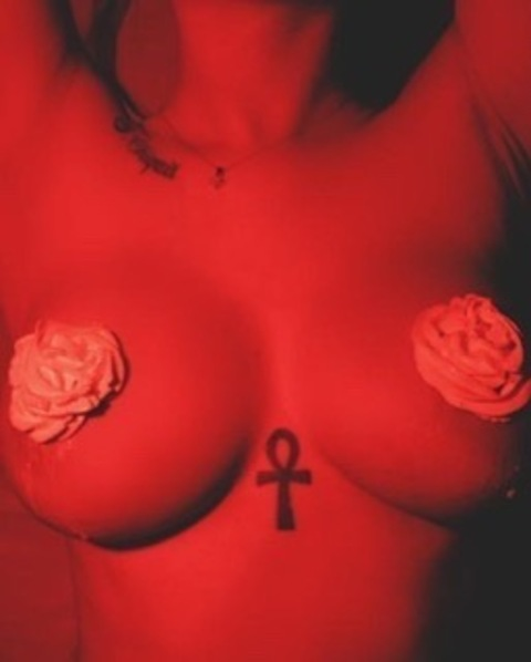 View realmyasahkyo (Mya Sahkyo) OnlyFans 0 Photos and 5 Videos gallery 

 picture 2