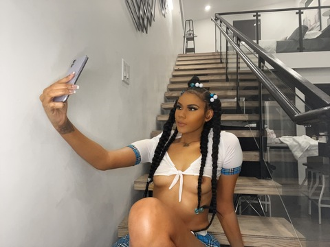 Download realrosereagan OnlyFans content free 

 picture 2