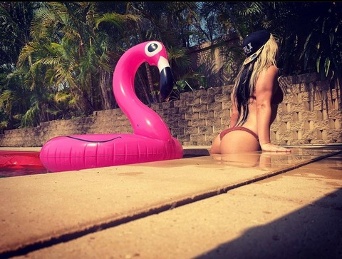View realtonistorm (Toni Storm) OnlyFans 81 Photos and 0 Videos leaked 

 picture 2