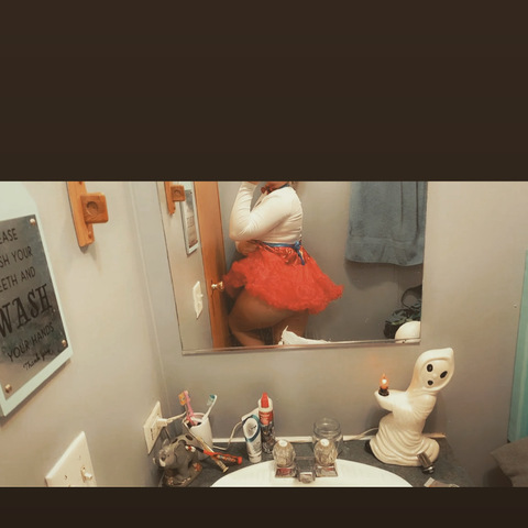 View redheaddd99 OnlyFans content for free 

 picture 2