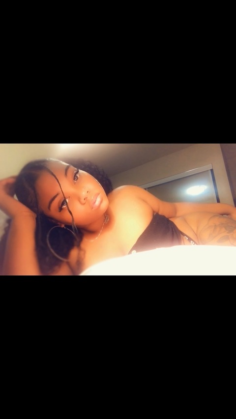 redssecretcloset (Your Fav Red Bone) free OnlyFans Leaked Pictures and Videos 

 picture 2