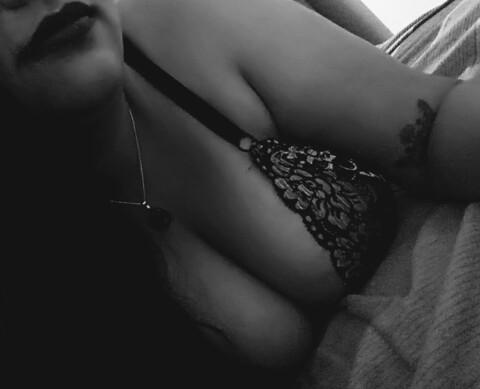 View Reina Negra (reina-negra) OnlyFans 9 Photos and 0 Videos leaked 

 picture 2