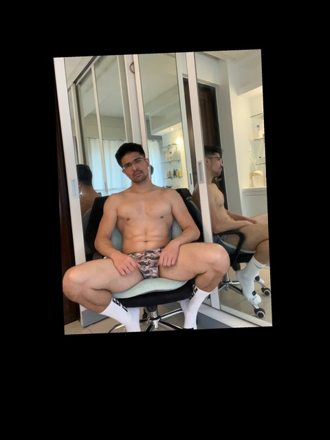 reiss_vip OnlyFans Leaks 

 picture 2