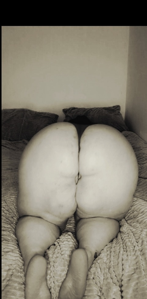 View rennierose22 OnlyFans content for free 

 picture 2