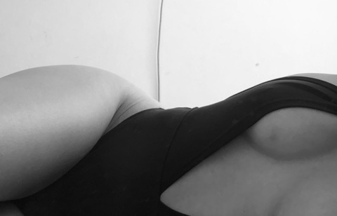 View renu_50 OnlyFans content for free 

 picture 2