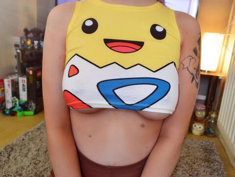 Download reyflowersfree OnlyFans videos and photos for free 

 picture 2