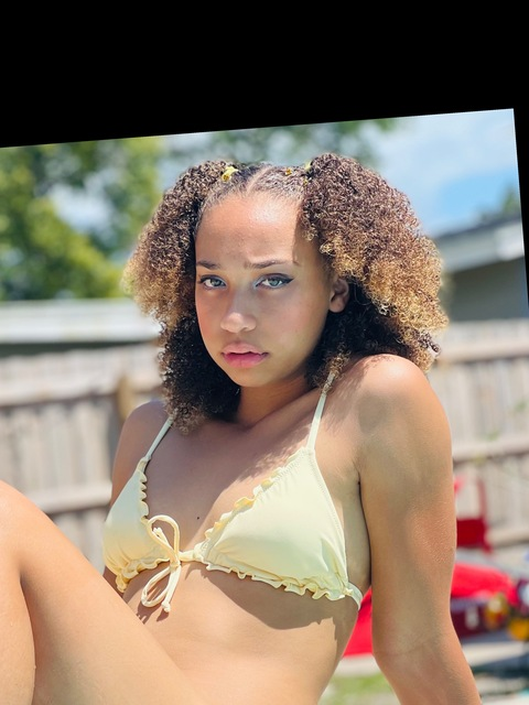 View reyrey.18 OnlyFans videos and photos for free 

 picture 2