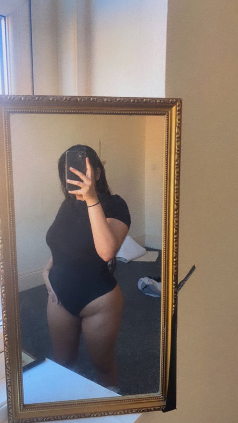 View ria_1011 OnlyFans videos and photos for free 

 picture 2