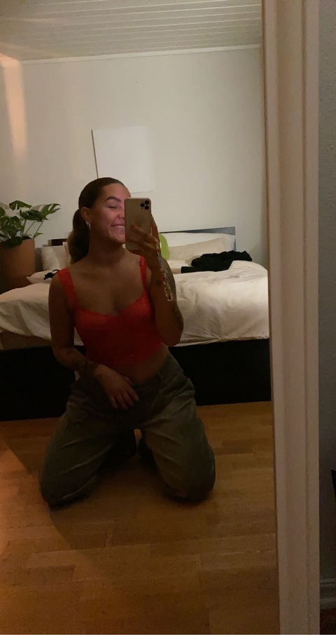 ricavolla OnlyFans Leaks 

 picture 2