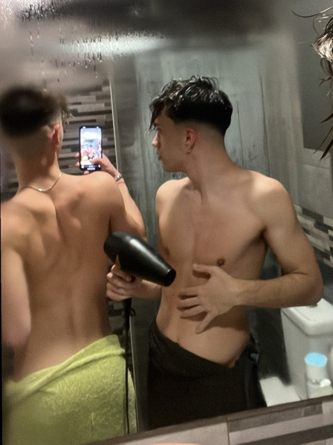 rickirosa OnlyFans Leaked (11 Photos and 3 Videos) 

 picture 2
